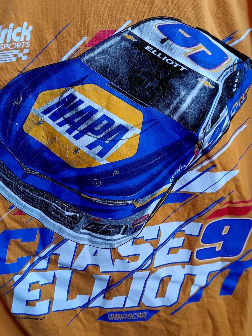 T-Shirt Large Chase Elliott #9 Hendrick Motorsports Mustard Yellow NASCAR Cotton